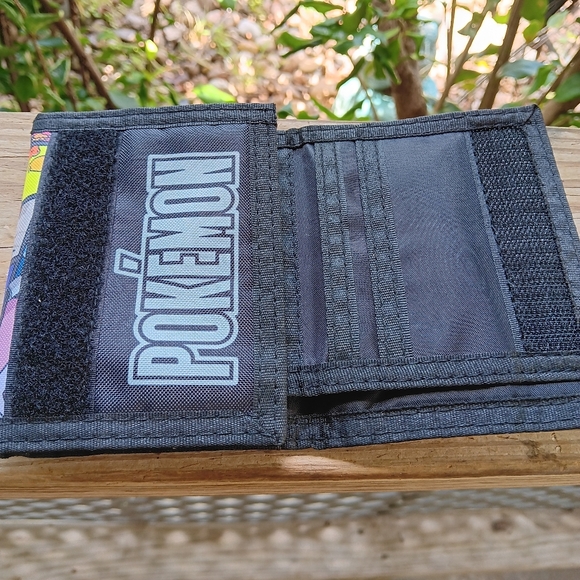 Pokémon Velcro Wallet - Picture 3 of 6